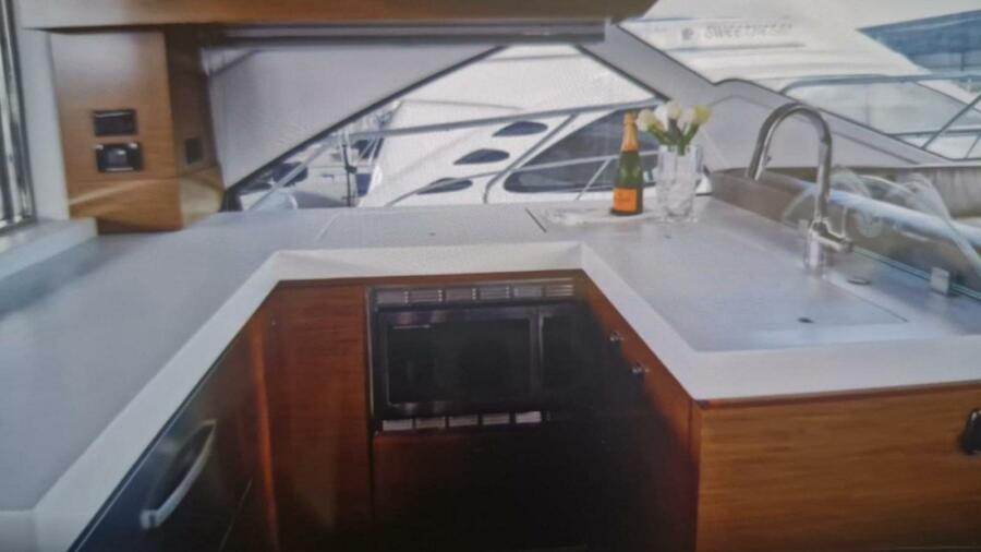 54' 2019 Cruisers Yachts 54 Cantius