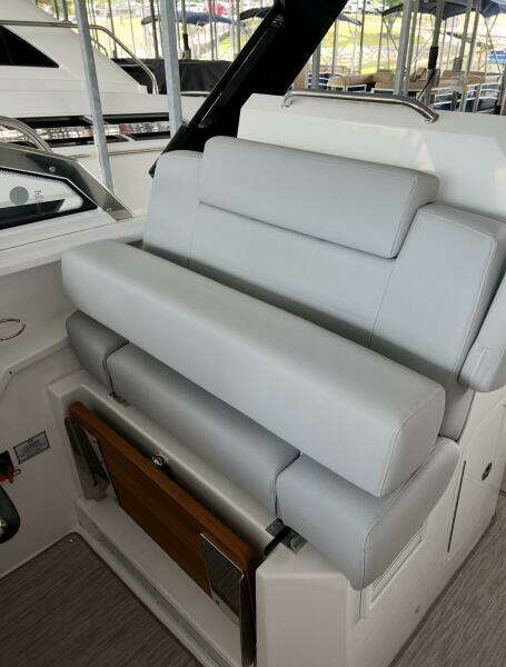 39ft Cruisers Yachts Yacht For Sale