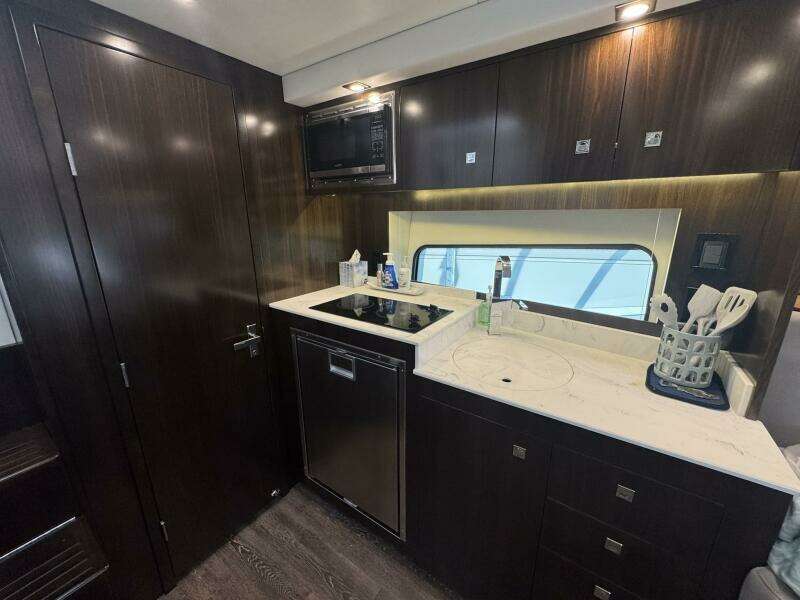 39ft Cruisers Yachts Yacht For Sale