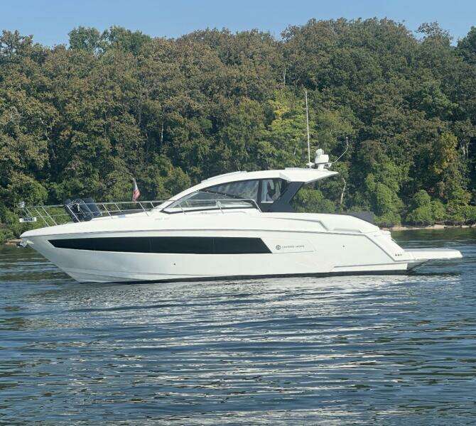 39ft Cruisers Yachts Yacht For Sale