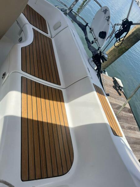 36' 2000 Beneteau 361