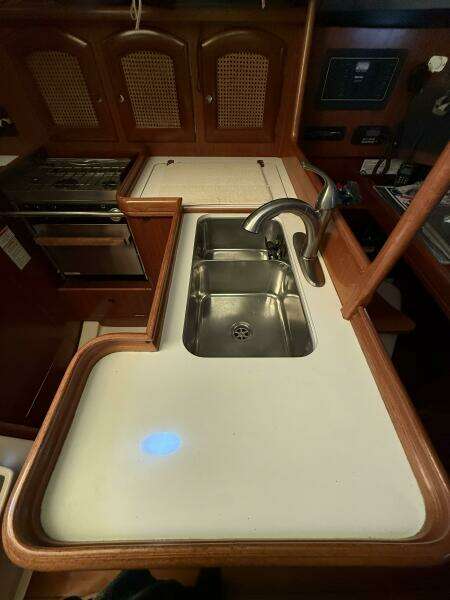 Belle Jura 36ft Beneteau Yacht For Sale