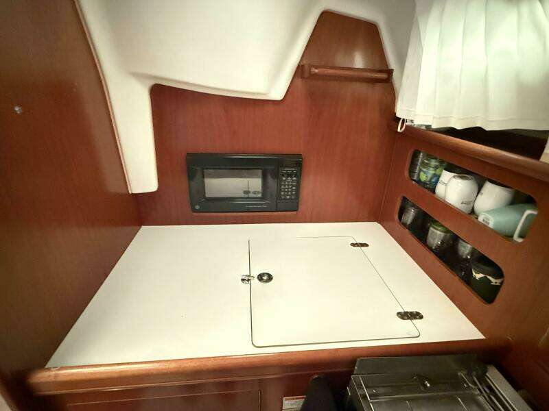 Belle Jura 36ft Beneteau Yacht For Sale
