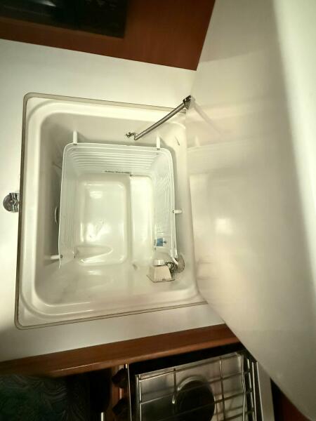 36' 2000 Beneteau 361