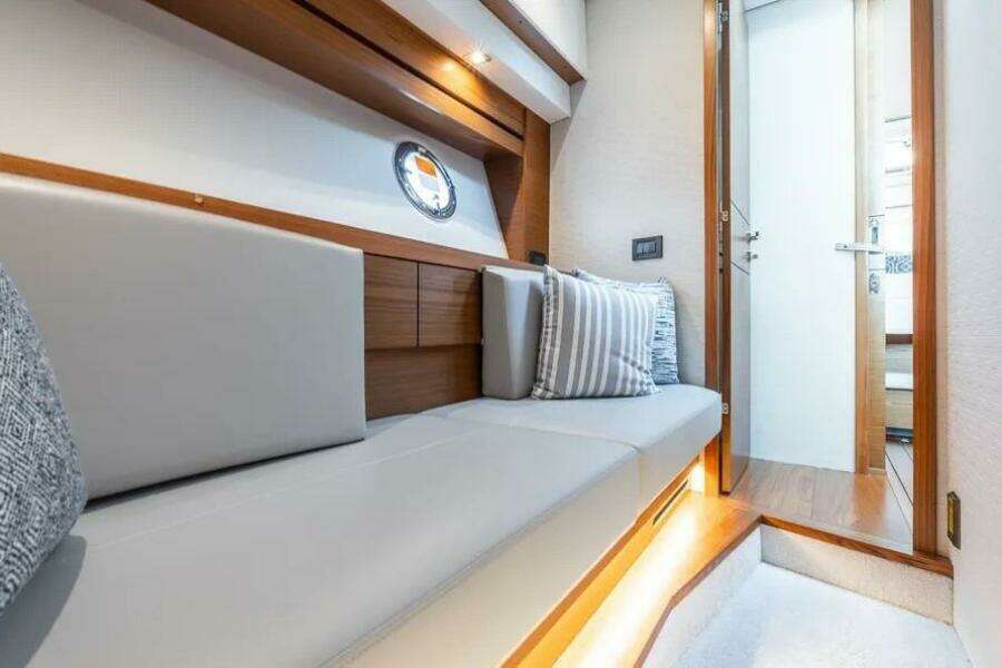 39ft Tiara Yachts Yacht For Sale