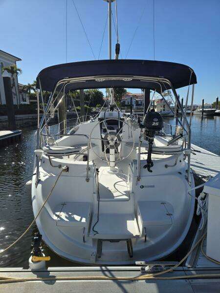 Endeavour 32ft Hunter Yacht For Sale