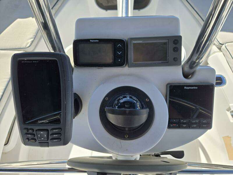 Endeavour 32ft Hunter Yacht For Sale