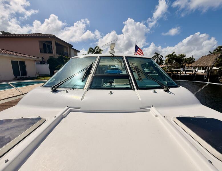 36' 2005 Tiara Yachts 