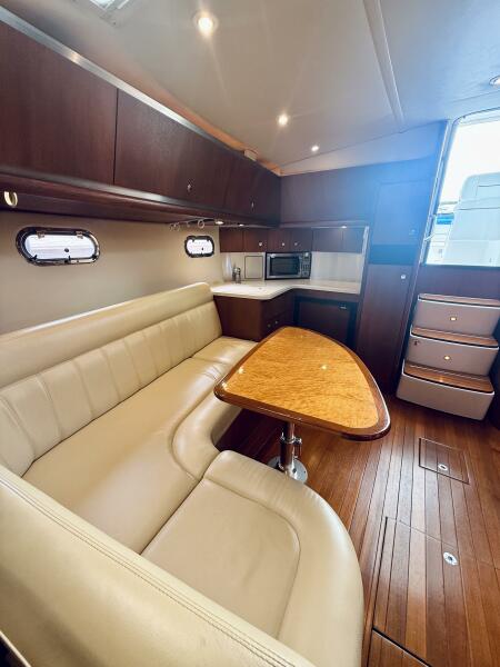 36' 2005 Tiara Yachts 