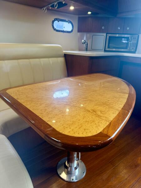 36' 2005 Tiara Yachts 
