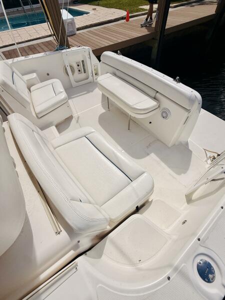 36' 2005 Tiara Yachts 