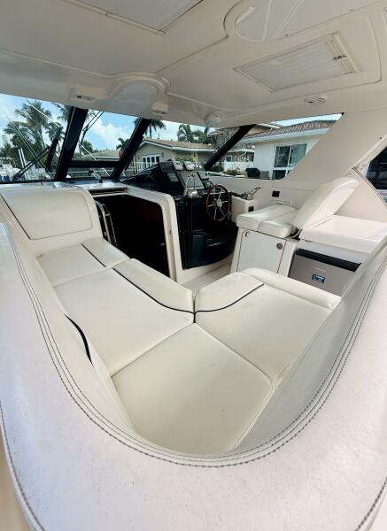 36' 2005 Tiara Yachts 