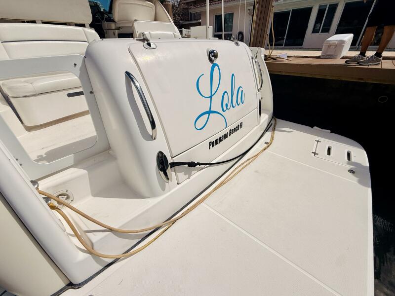 36' 2005 Tiara Yachts 