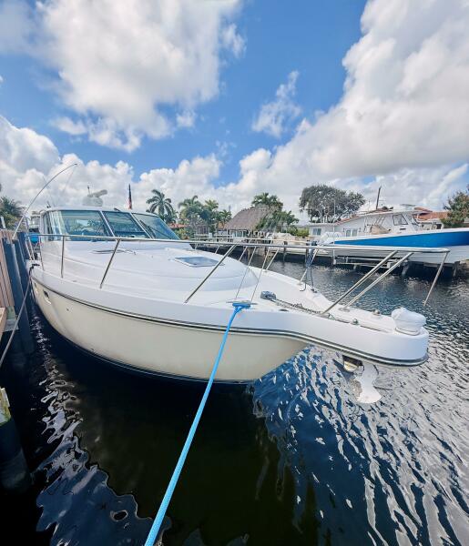 36' 2005 Tiara Yachts 