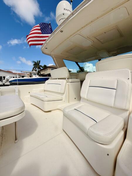 36' 2005 Tiara Yachts 