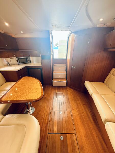 36' 2005 Tiara Yachts 