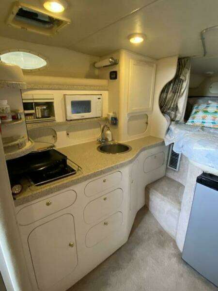 34ft Rinker Yacht For Sale