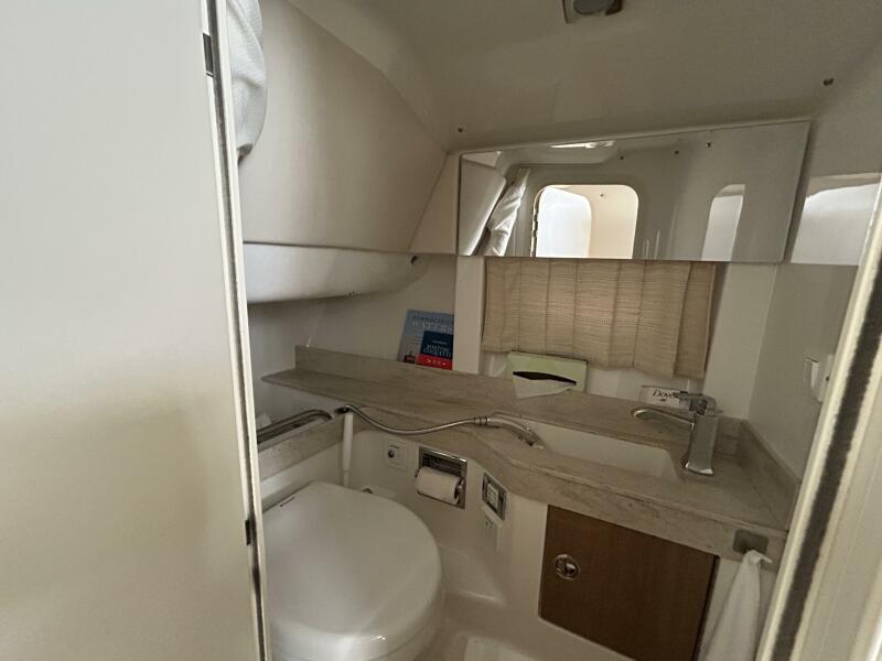 35' 2017 Formula 350 CBR