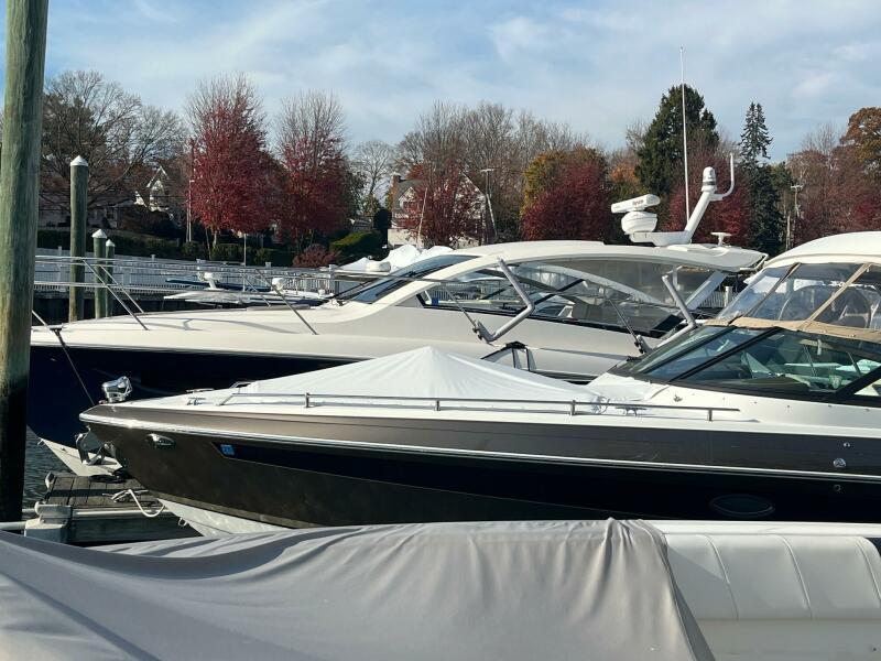 35' 2017 Formula 350 CBR