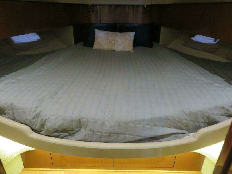 47ft Sea Ray Yacht For Sale