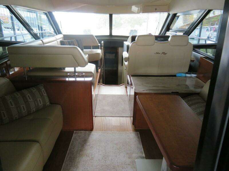 47ft Sea Ray Yacht For Sale