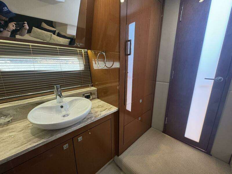 47ft Sea Ray Yacht For Sale