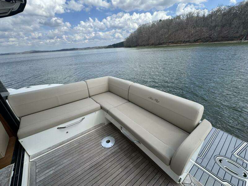 47ft Sea Ray Yacht For Sale