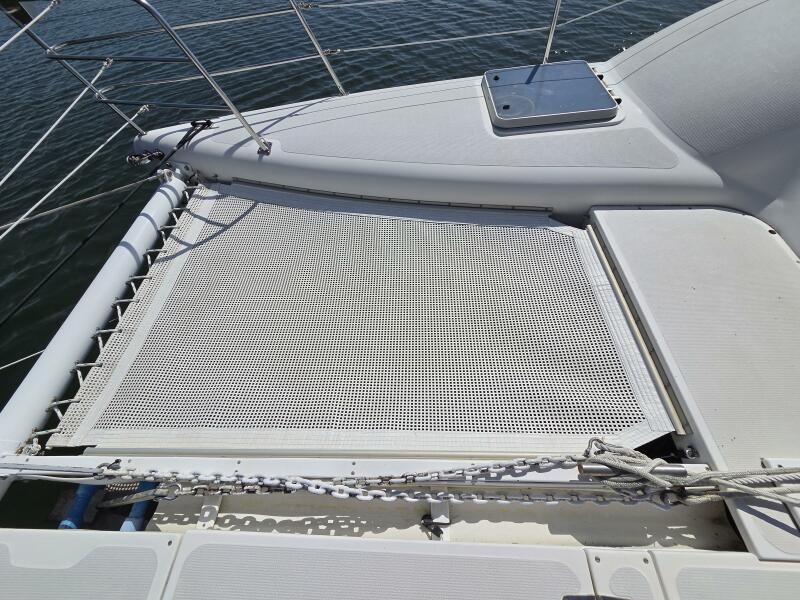33' 1997 Seawind 1000