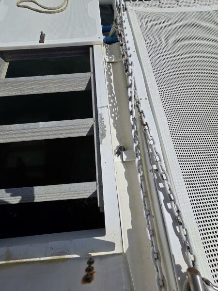 33' 1997 Seawind 1000