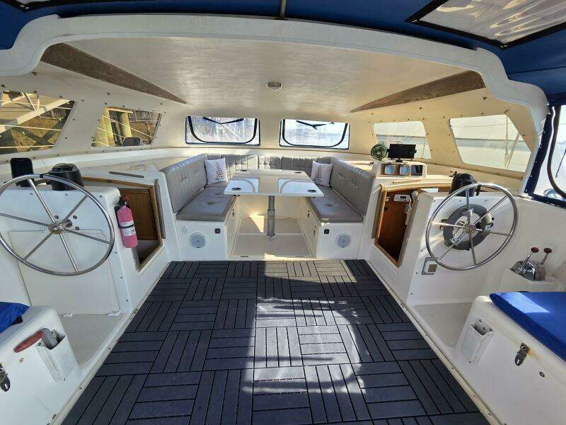 Prosecco 33ft Seawind Yacht For Sale