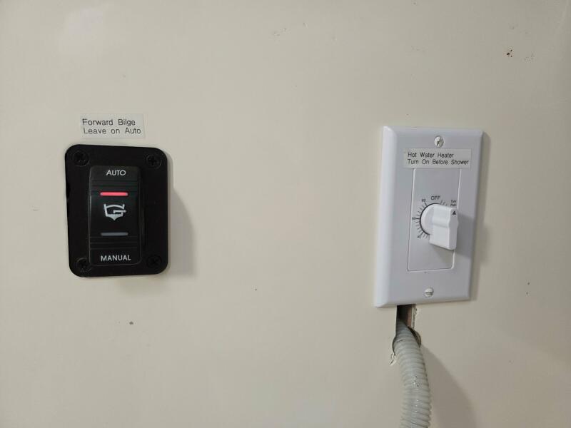 33' 1997 Seawind 1000