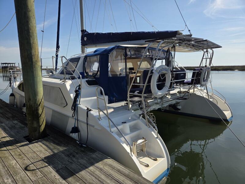 33' 1997 Seawind 1000