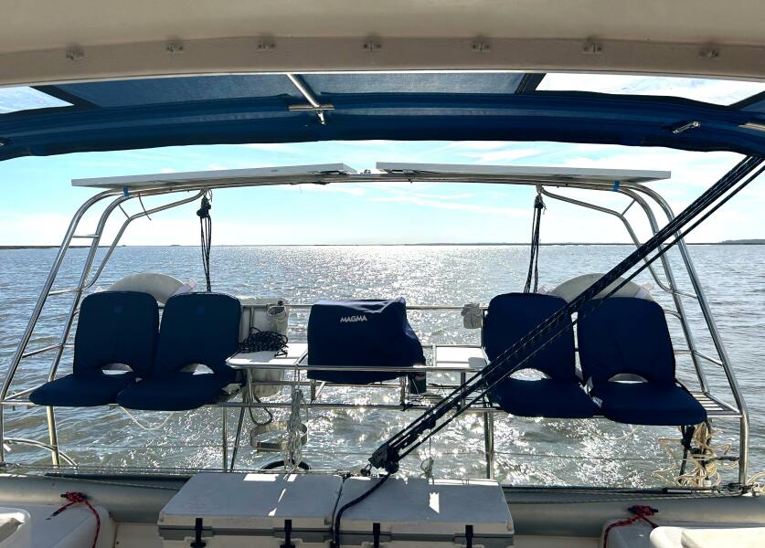 33' 1997 Seawind 1000