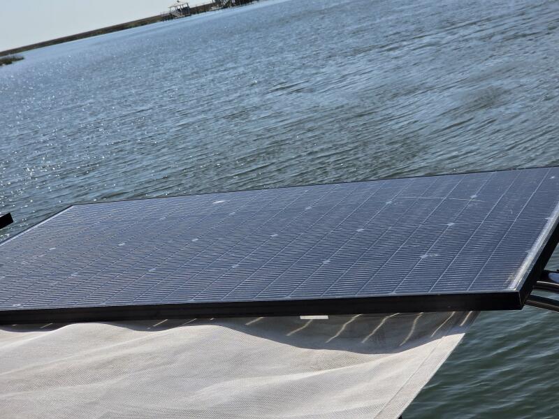 33' 1997 Seawind 1000