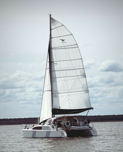 33' 1997 Seawind 1000