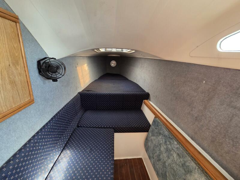 33' 1997 Seawind 1000