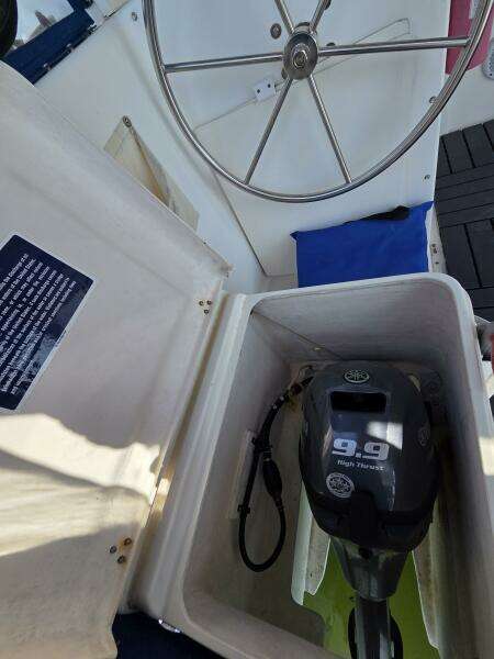 Prosecco 33ft Seawind Yacht For Sale