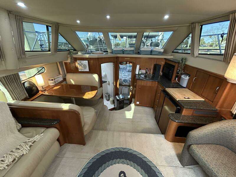 Spirit of Adventure 36ft Carver Yacht For Sale