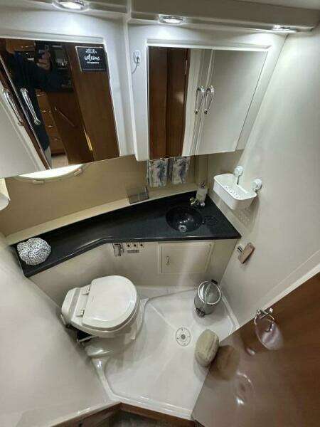 Spirit of Adventure 36ft Carver Yacht For Sale