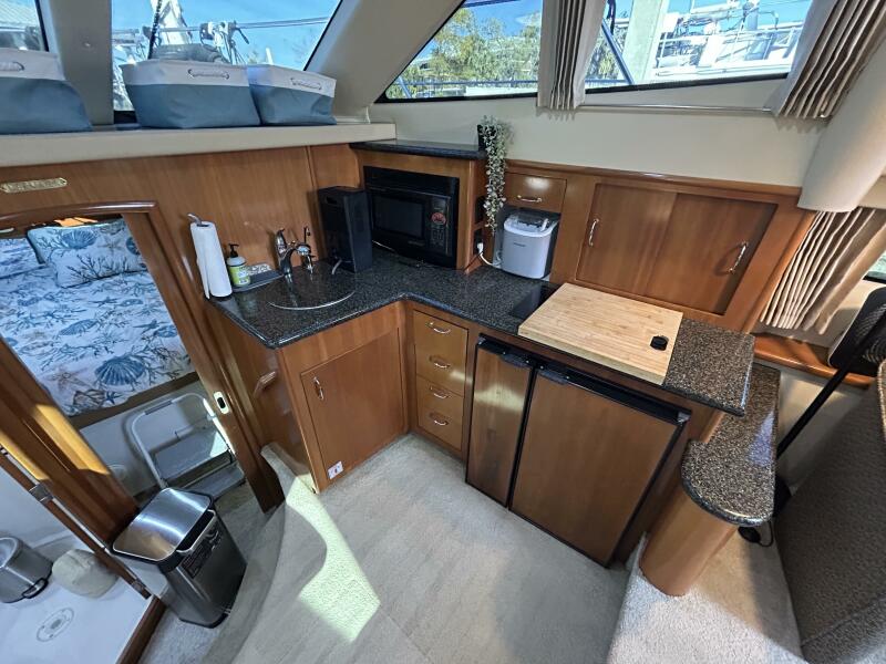 36' 2005 Carver 366 MY