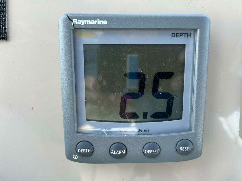 Spirit of Adventure 36ft Carver Yacht For Sale