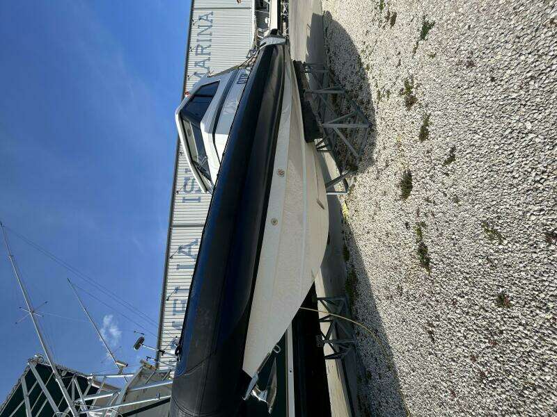 31ft Protector Yacht For Sale