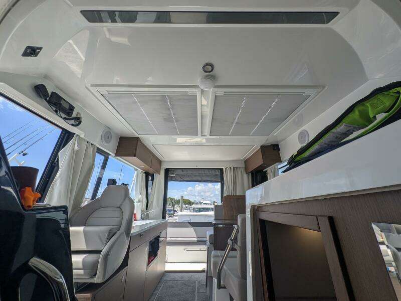 Timeout 34ft Jeanneau Yacht For Sale