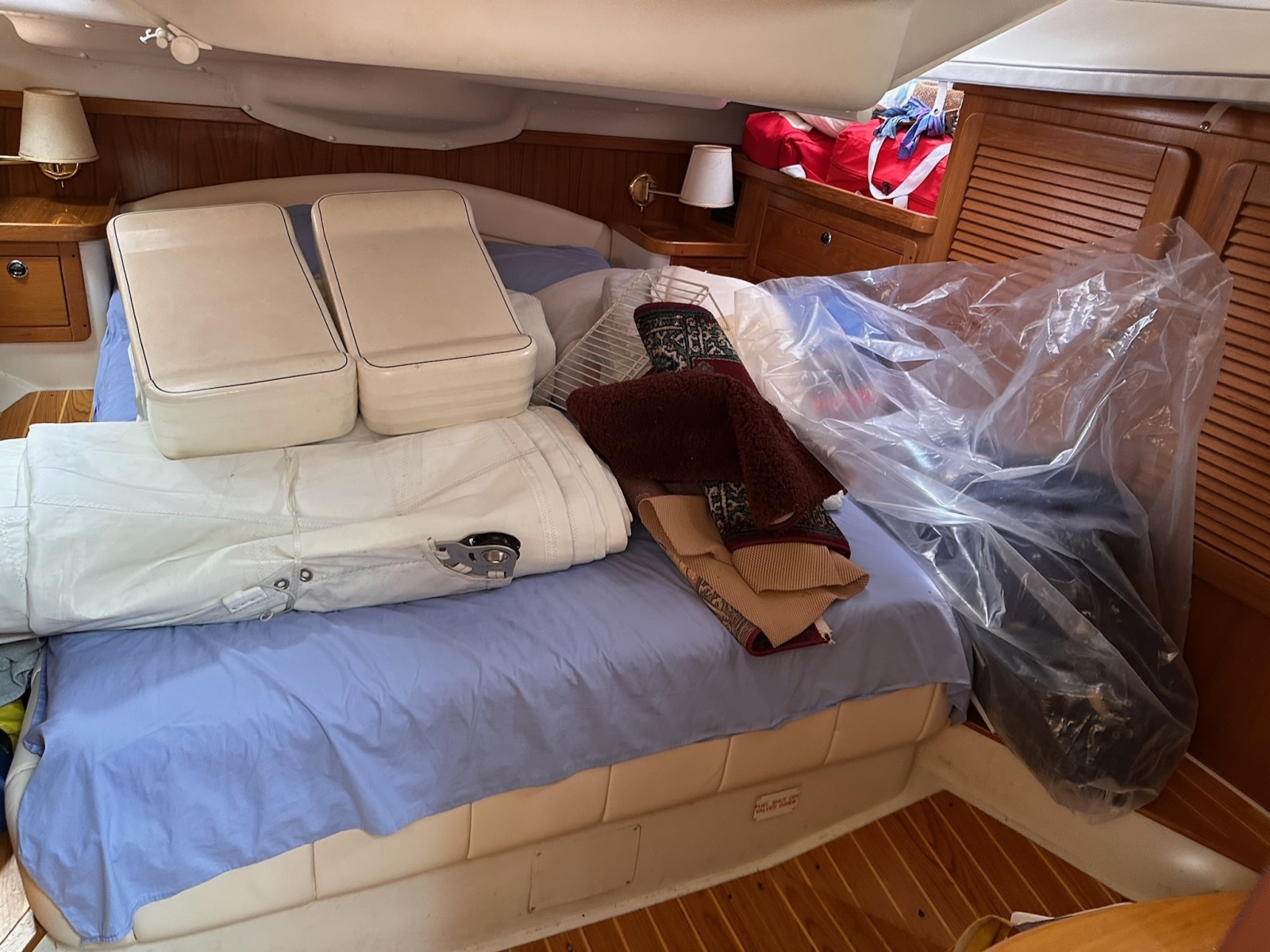 47' 2002 Catalina 470