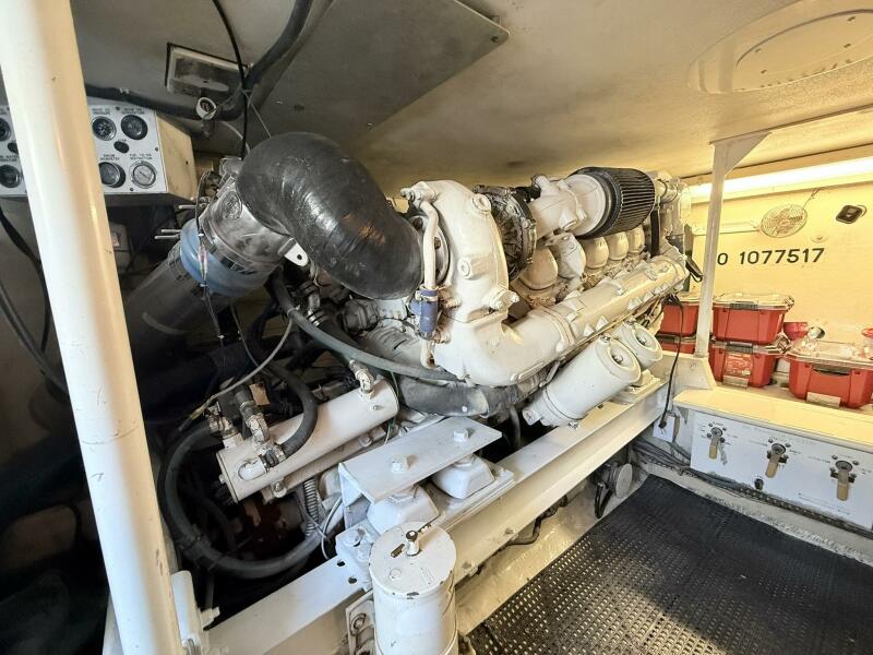 50' 1992 Viking 50 Convertible