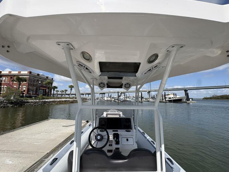 25' 2024 Highfield Sport 760