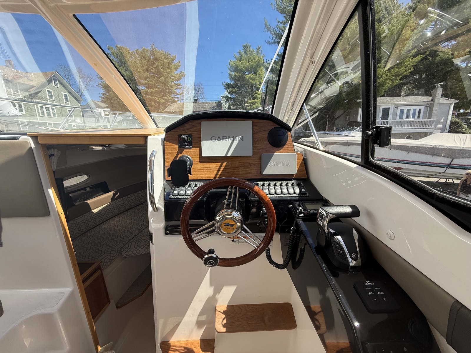 24' 2022 Cutwater C-24
