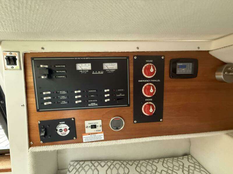 Marlen 24ft Cutwater Yacht For Sale