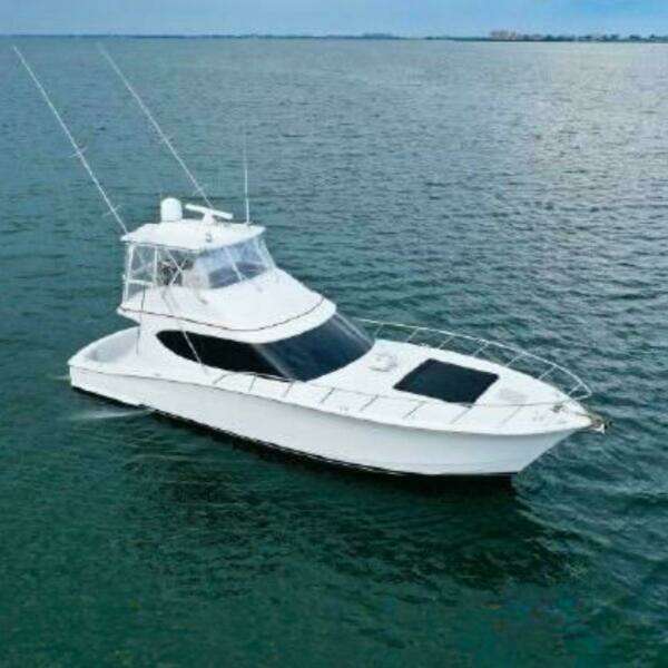 2013 Hatteras GT54