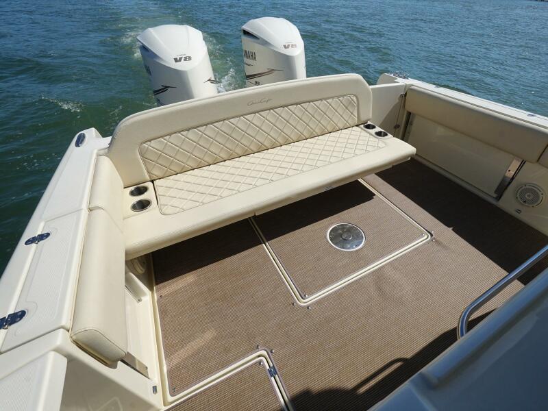 34' 2018 Chris-Craft Catalina 34